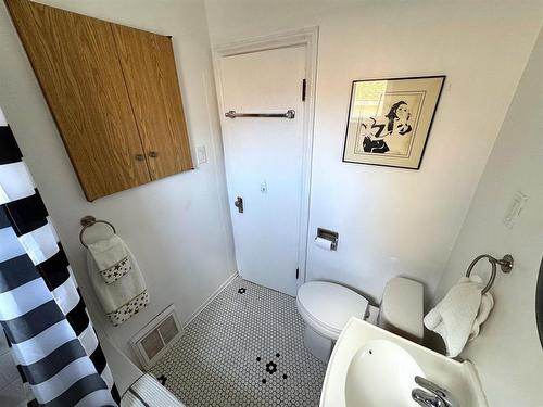 196 Winston Road, Winnipeg, MB - Indoor