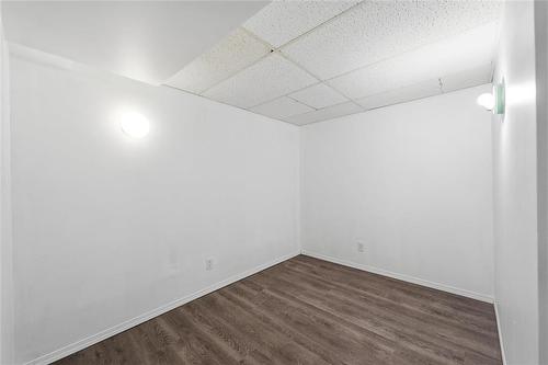 196 Winston Road, Winnipeg, MB - Indoor Photo Showing Other Room