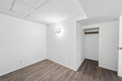196 Winston Road, Winnipeg, MB - Indoor Photo Showing Other Room