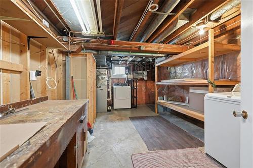 196 Winston Road, Winnipeg, MB - Indoor