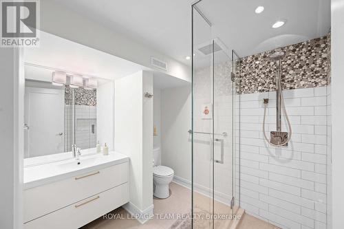 2064 Neepawa Avenue, Ottawa, ON - Indoor Photo Showing Bathroom