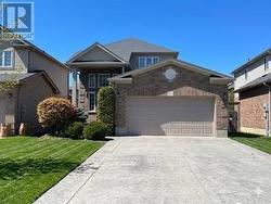 2334 YELLOWBIRCH WAY  London North (North S), ON N6G 0L2