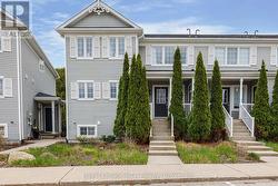 9 ROYALTON LANE Collingwood, ON L9Y 5K4