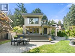 2025 MACKAY AVENUE  North Vancouver, BC V7P 2M8