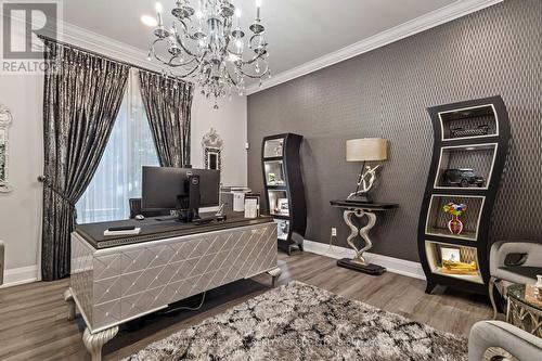 24 Mcarthur Heights, Brampton, ON - Indoor