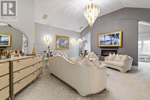 24 Mcarthur Heights, Brampton, ON - Indoor