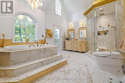 24 Mcarthur Heights, Brampton, ON - Indoor Photo Showing Bathroom