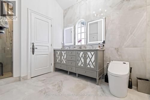 24 Mcarthur Heights, Brampton, ON - Indoor Photo Showing Bathroom