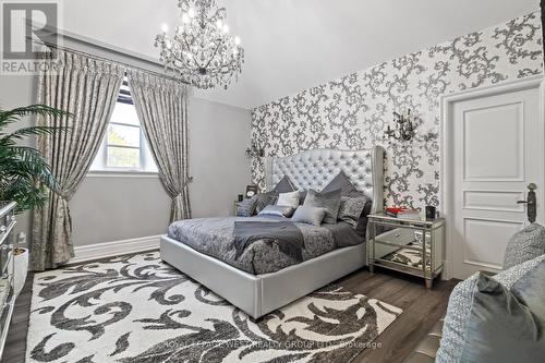 24 Mcarthur Heights, Brampton, ON - Indoor Photo Showing Bedroom