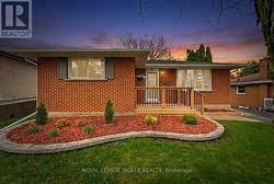 24 HILLMOUNT STREET  Waterloo, ON N2C 2C6