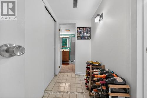 176 Compton Avenue, Ottawa, ON - Indoor Photo Showing Other Room