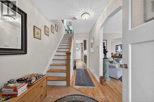 176 Compton Avenue, Ottawa, ON - Indoor Photo Showing Other Room