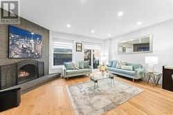 9 - 18 COTTON DOWNWAY Toronto, ON M2J 4V7