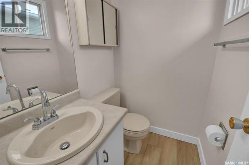 111 Stechishin Crescent, Saskatoon, SK - Indoor Photo Showing Bathroom