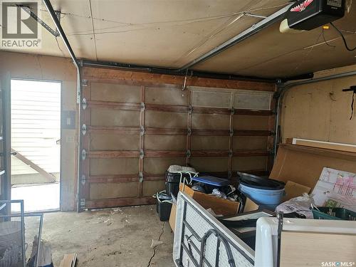 111 Stechishin Crescent, Saskatoon, SK - Indoor Photo Showing Garage