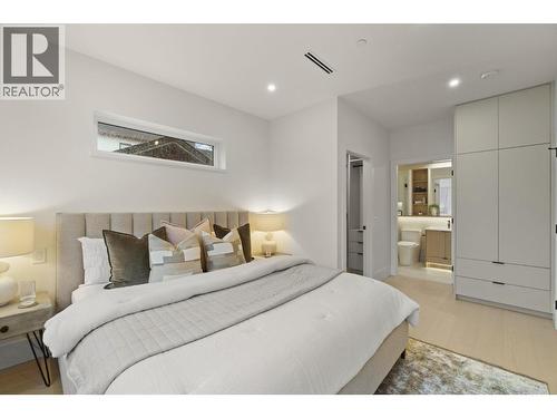 2 1945 E 13Th Avenue, Vancouver, BC - Indoor Photo Showing Bedroom