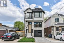 223 QUEENSDALE AVENUE Toronto, ON M4C 2B1