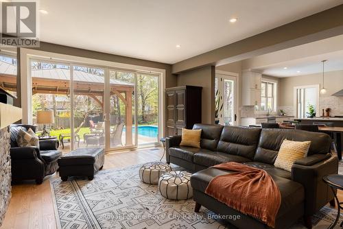 255 Normandy Avenue, Waterloo, ON - Indoor Photo Showing Living Room