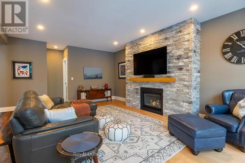 255 Normandy Avenue, Waterloo, ON - Indoor Photo Showing Living Room With Fireplace