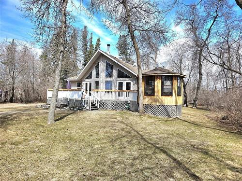 32 Elm Crescent, Bifrost Rm, MB - Outdoor With Deck Patio Veranda