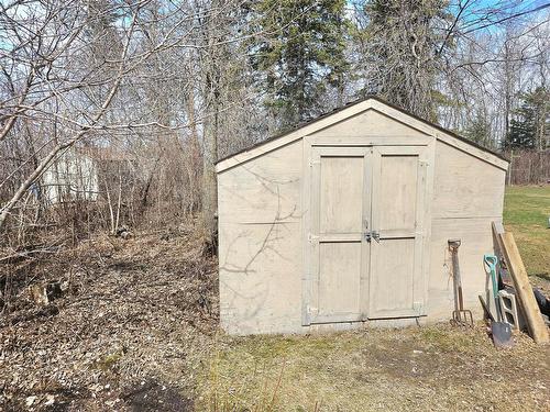 32 Elm Crescent, Bifrost Rm, MB - Outdoor