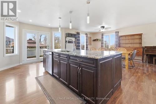 144 Centre Street, Deseronto (Deseronto (Town)), ON - Indoor Photo Showing Kitchen With Upgraded Kitchen