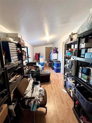 103 Manson Street, Mcauley, MB - Indoor