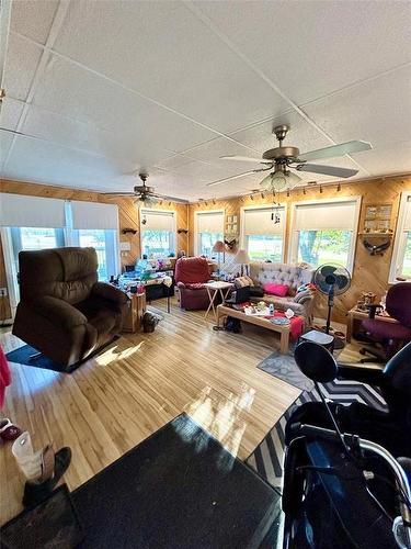 103 Manson Street, Mcauley, MB - Indoor