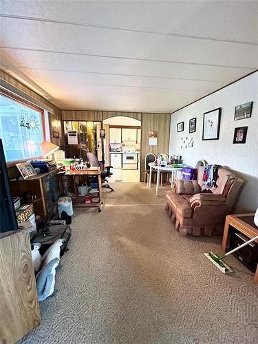 103 Manson Street, Mcauley, MB - Indoor
