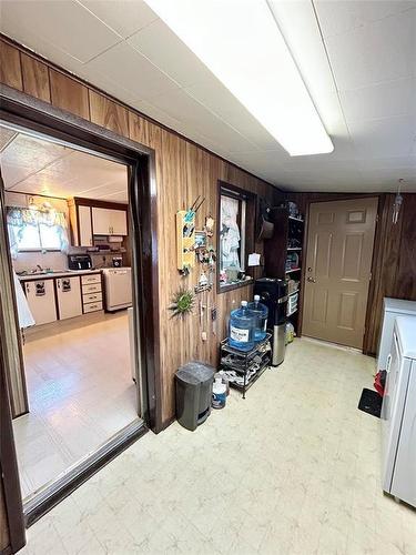 103 Manson Street, Mcauley, MB - Indoor