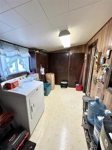 103 Manson Street, Mcauley, MB - Indoor