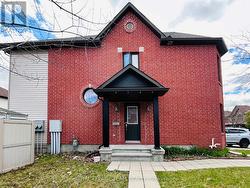 371 BALINROAN CRESCENT  Ottawa, ON K2J 3V1