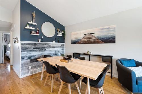 281 Springfield Road, Winnipeg, MB - Indoor Photo Showing Dining Room