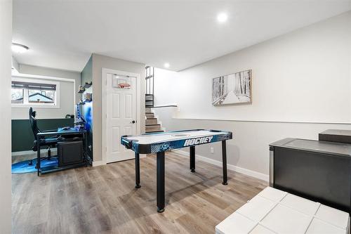281 Springfield Road, Winnipeg, MB - Indoor Photo Showing Other Room