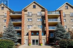 303 - 39 FERNDALE DRIVE S Barrie, ON L4N 5W9