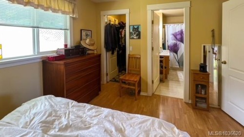 490 2Nd St, Sointula, BC 