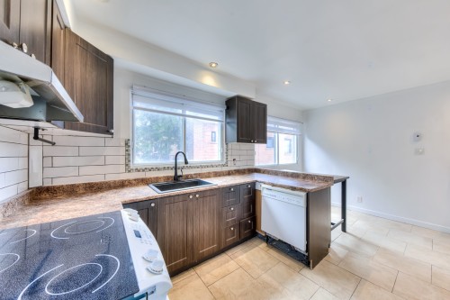 Kitchen - 1067 Rue Marlatt, Montréal (Saint-Laurent), QC - Indoor Photo Showing Kitchen