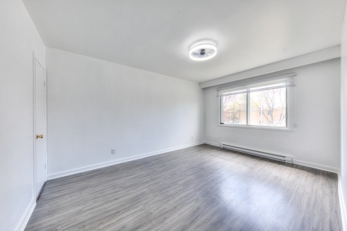 Master Bedroom - 1067 Rue Marlatt, Montréal (Saint-Laurent), QC - Indoor Photo Showing Other Room