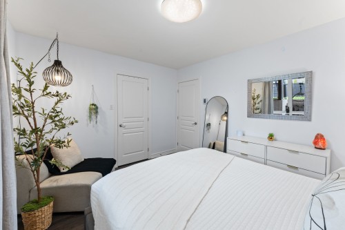 Chambre à coucher principale - 589 Rue De Pompadour, Mascouche, QC - Indoor Photo Showing Bedroom