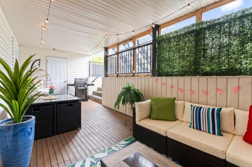 Terrasse - 589 Rue De Pompadour, Mascouche, QC -  With Exterior