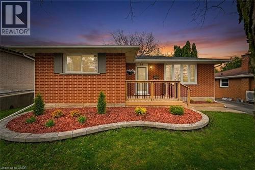 24 HILLMOUNT Street  Kitchener, ON N2C 2C6