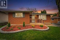24 HILLMOUNT Street  Kitchener, ON N2C 2C6