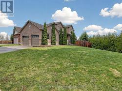 2 DON MORRIS COURT Clarington, ON L1C 5P7