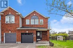 1702 JOBIN CRESCENT Ottawa, ON K1J 1C5