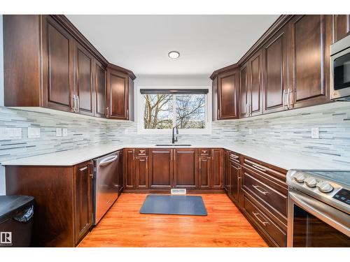 126 Harrison Dr Nw, Edmonton, AB - Indoor Photo Showing Kitchen