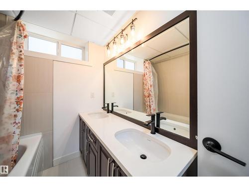 126 Harrison Dr Nw, Edmonton, AB - Indoor Photo Showing Bathroom
