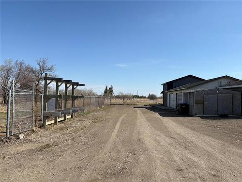 2 Mcdonald Avenue, Killarney, MB 