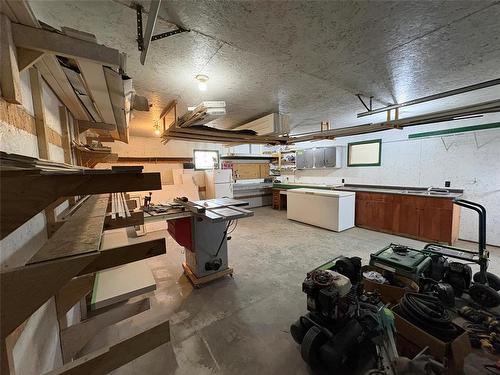 2 Mcdonald Avenue, Killarney, MB 