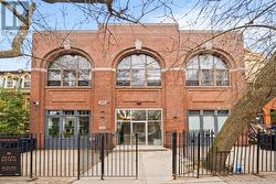 205 - 264 SEATON STREET Toronto, ON M5A 2T4