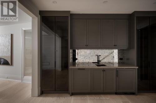 92 Arjay Crescent, Toronto, ON - Indoor Photo Showing Kitchen